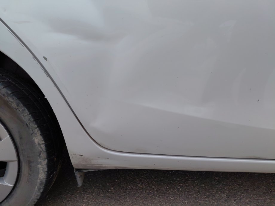 تويوتا يارس Y FLT 2022 image