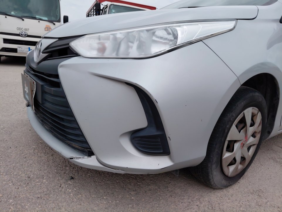 تويوتا يارس Y FLT 2022 image