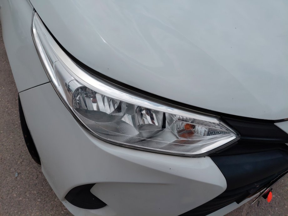 تويوتا يارس Y FLT 2022 image