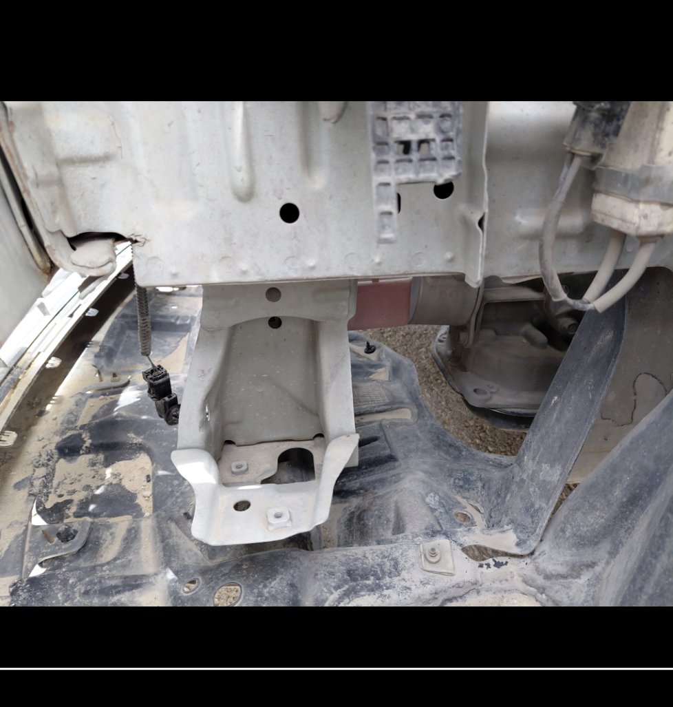 تويوتا يارس Y FLT 2022 image