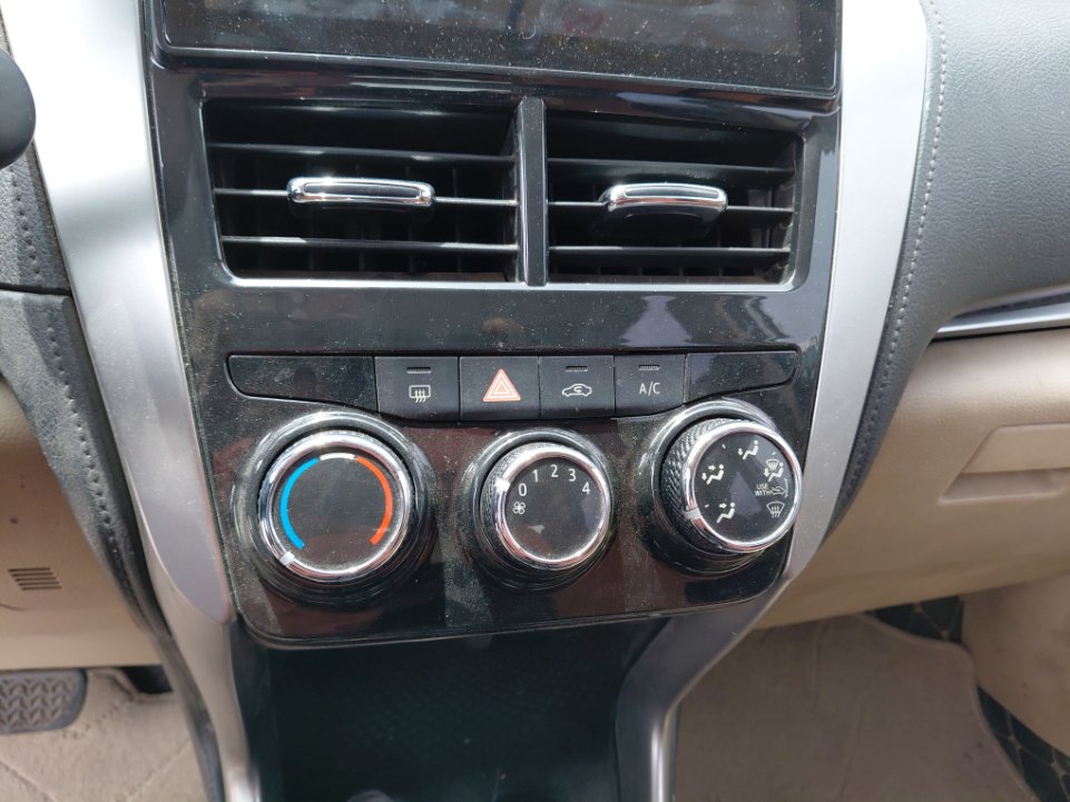 تويوتا يارس Y 2020 image