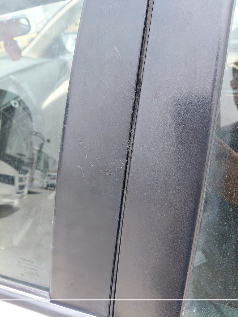 تويوتا يارس Y FLT 2022 image