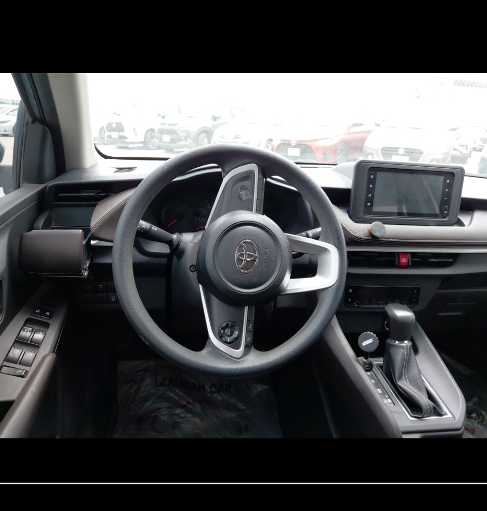 تويوتا يارس Y 2024 image