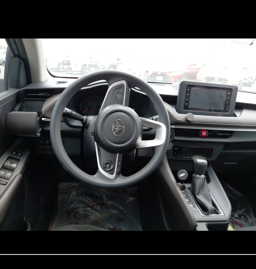 تويوتا يارس Y 2024 image