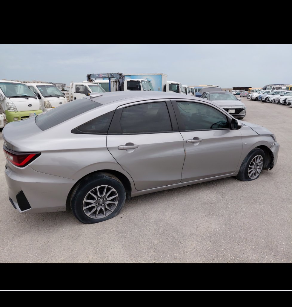 تويوتا يارس Y 2024 image