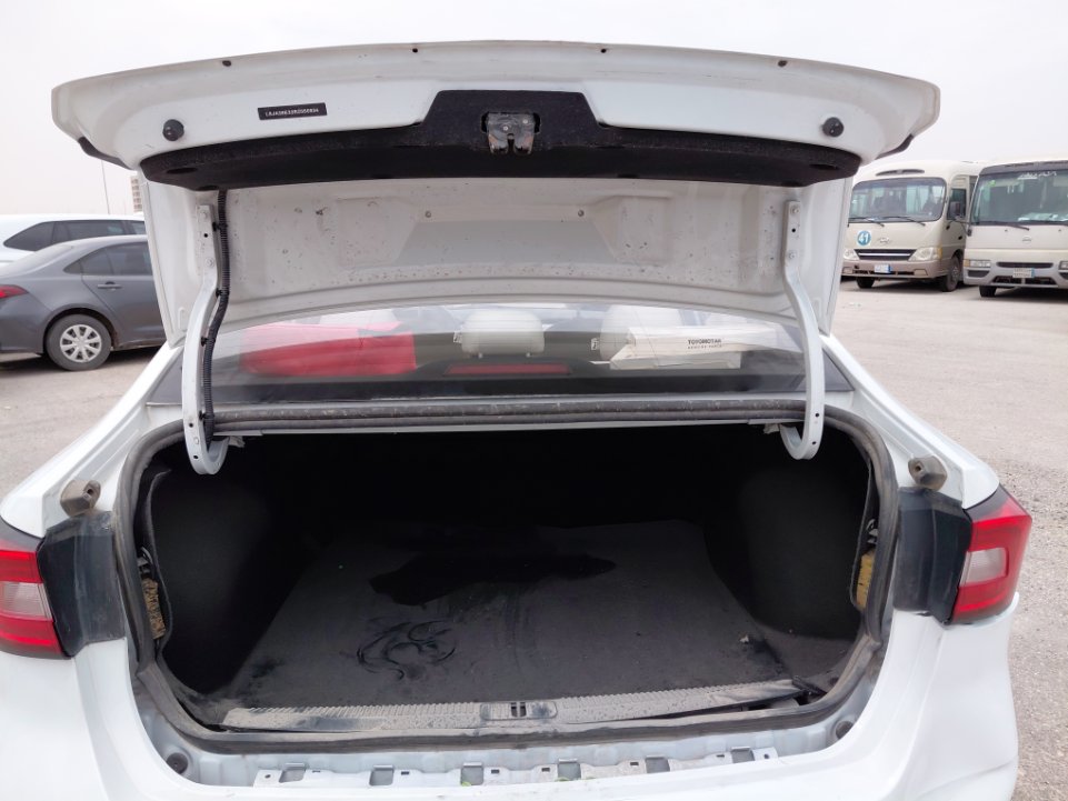 إم جي 5 عاديع 2024 image