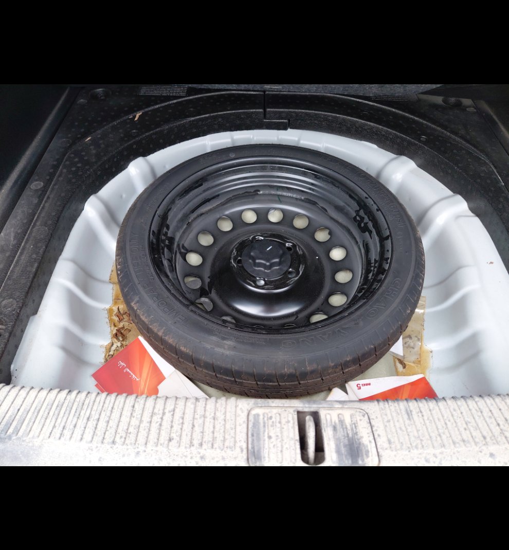 إم جي 5 عاديع 2024 image