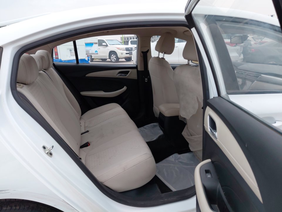 إم جي 5 عاديع 2024 image