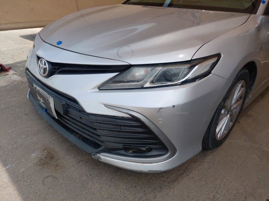 Toyota Camry GLE 2023 image