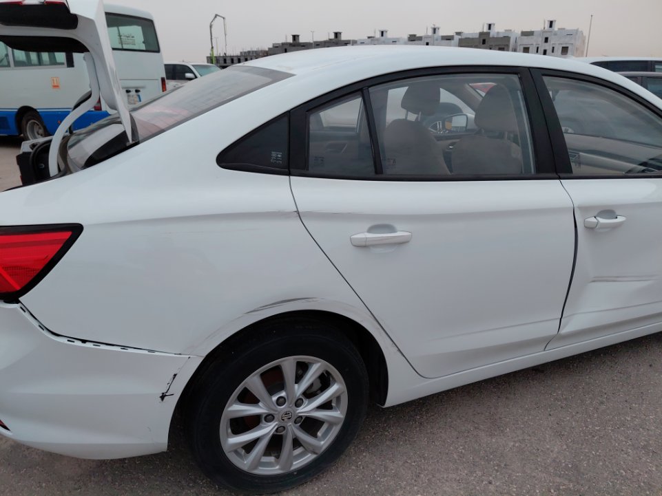 إم جي 5 عاديع 2024 image