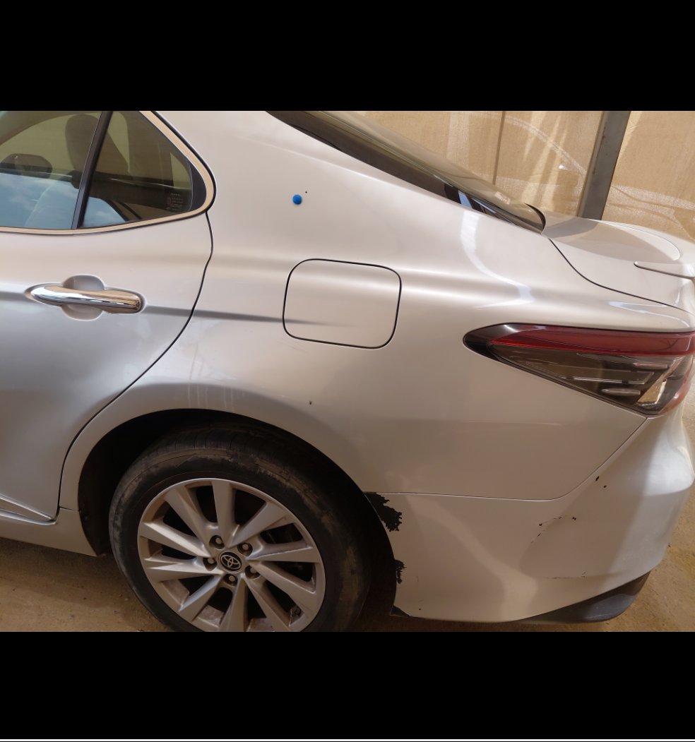 Toyota Camry GLE 2023 image