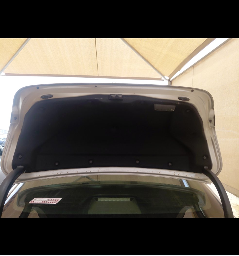 Toyota Camry GLE 2023 image