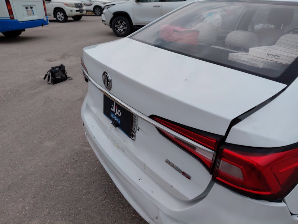 إم جي 5 عاديع 2024 image