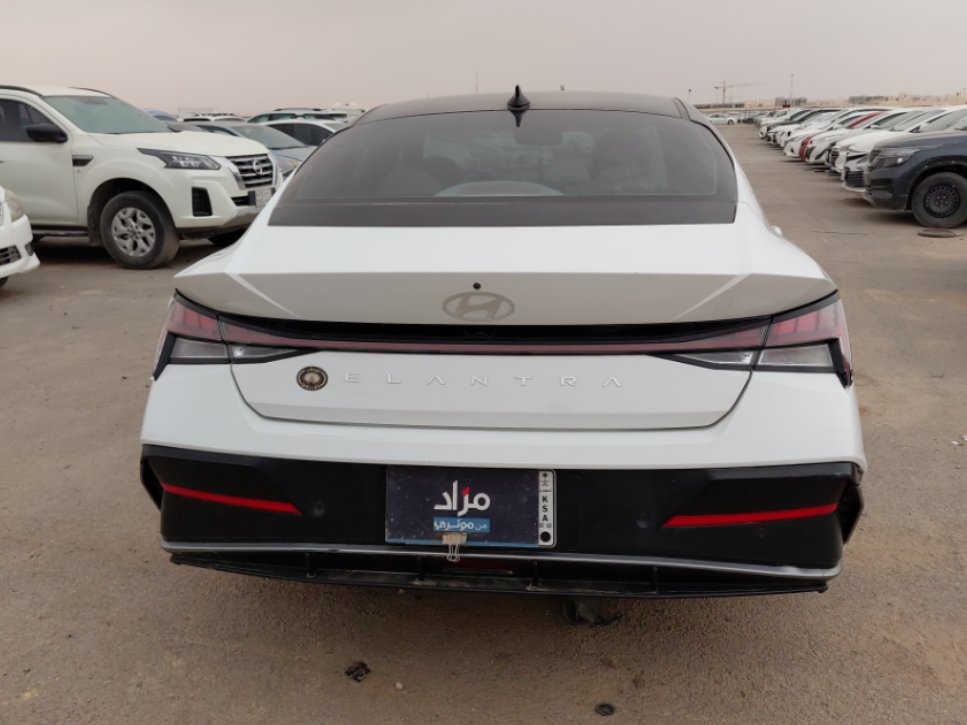 هيونداي إلنترا  2025 image
