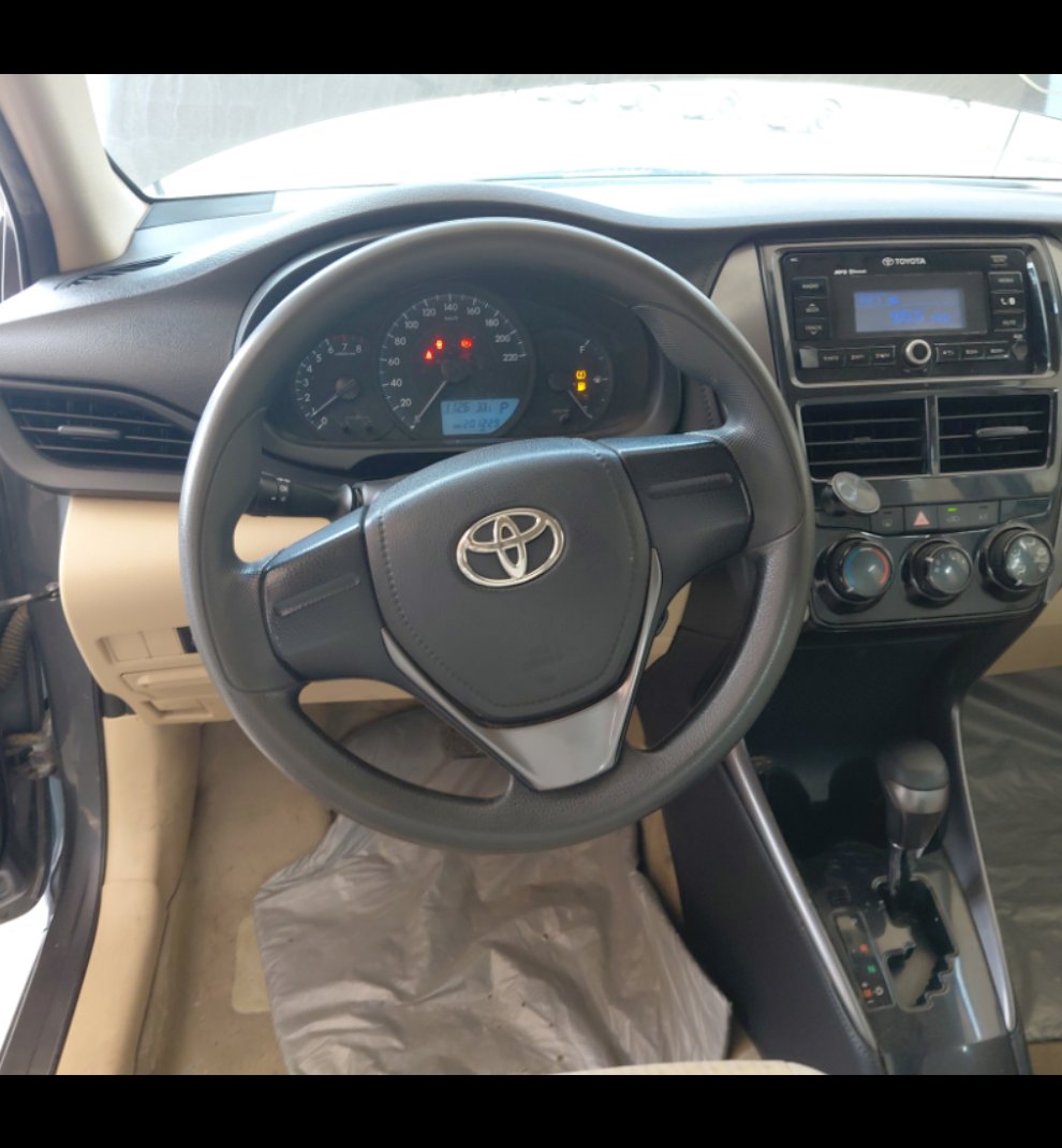 Toyota Yaris Y FLT 2021 image