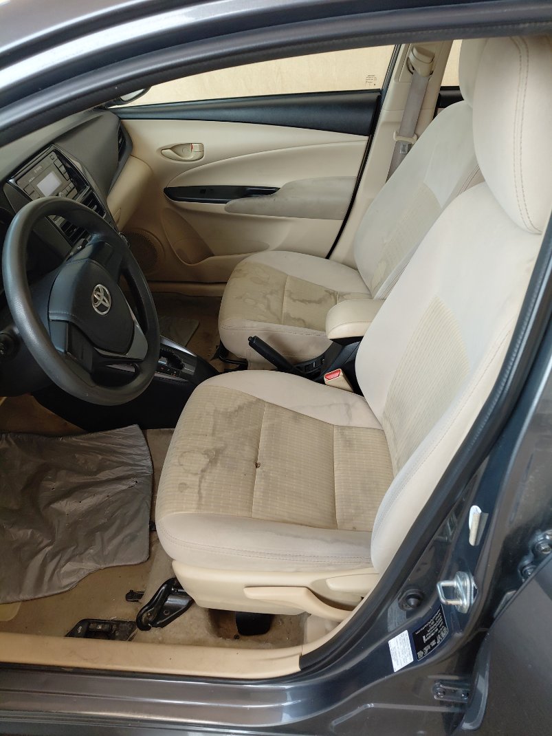 Toyota Yaris Y FLT 2021 image