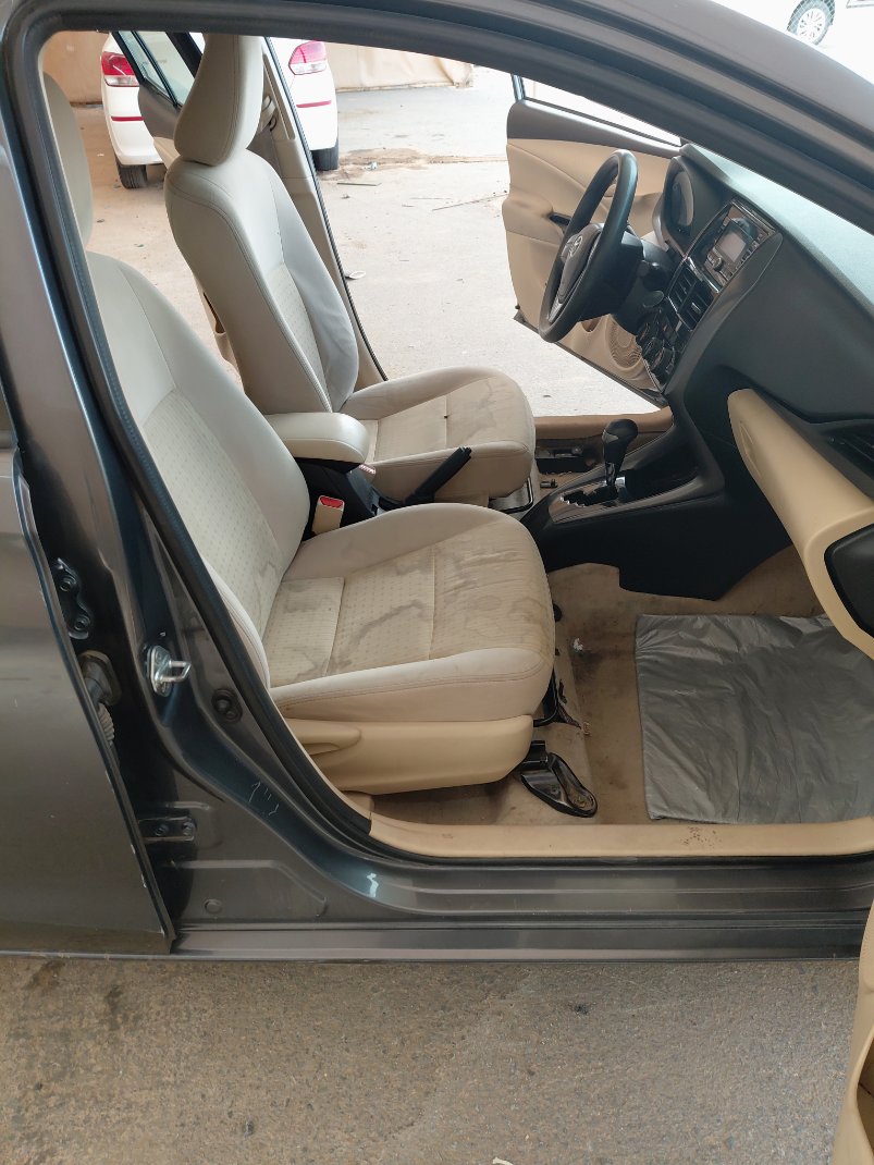 Toyota Yaris Y FLT 2021 image