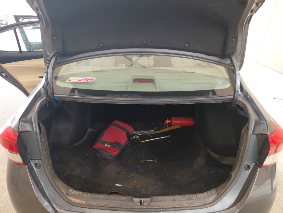 Toyota Yaris Y FLT 2021 image