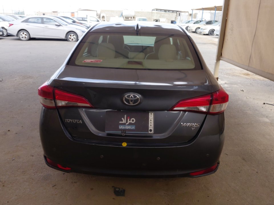 Toyota Yaris Y FLT 2021 image