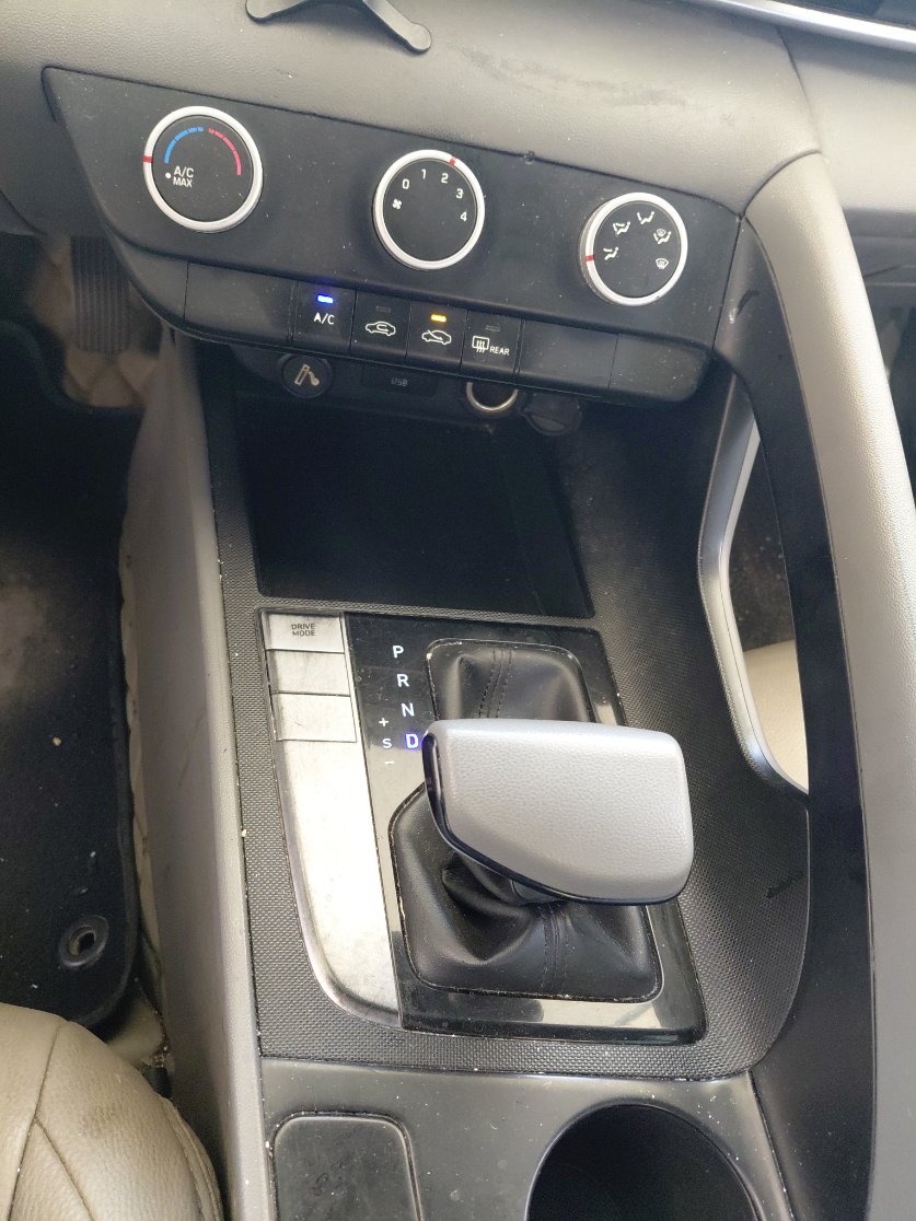Hyundai Elantra شركات 2023 image