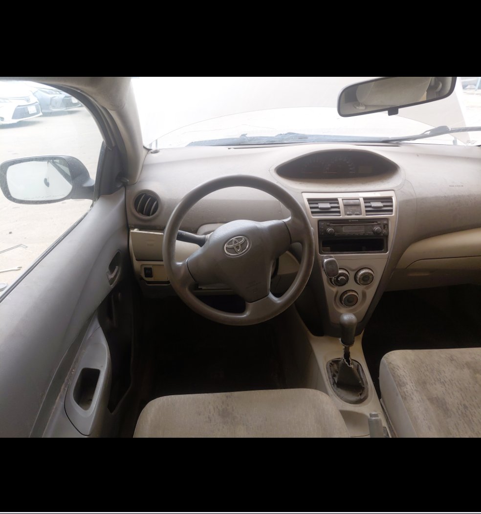 Toyota Yaris  2011 image