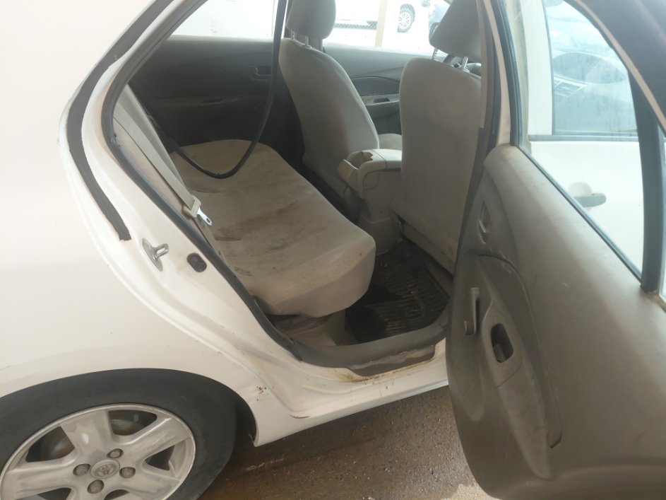 Toyota Yaris  2011 image
