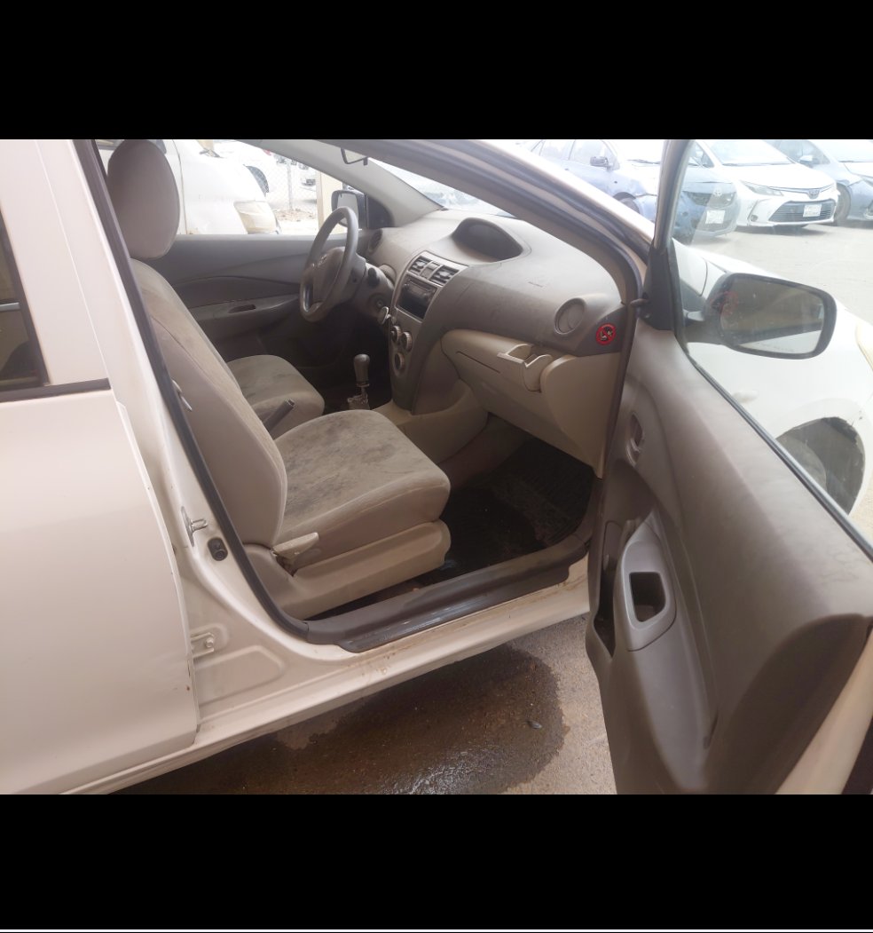 Toyota Yaris  2011 image