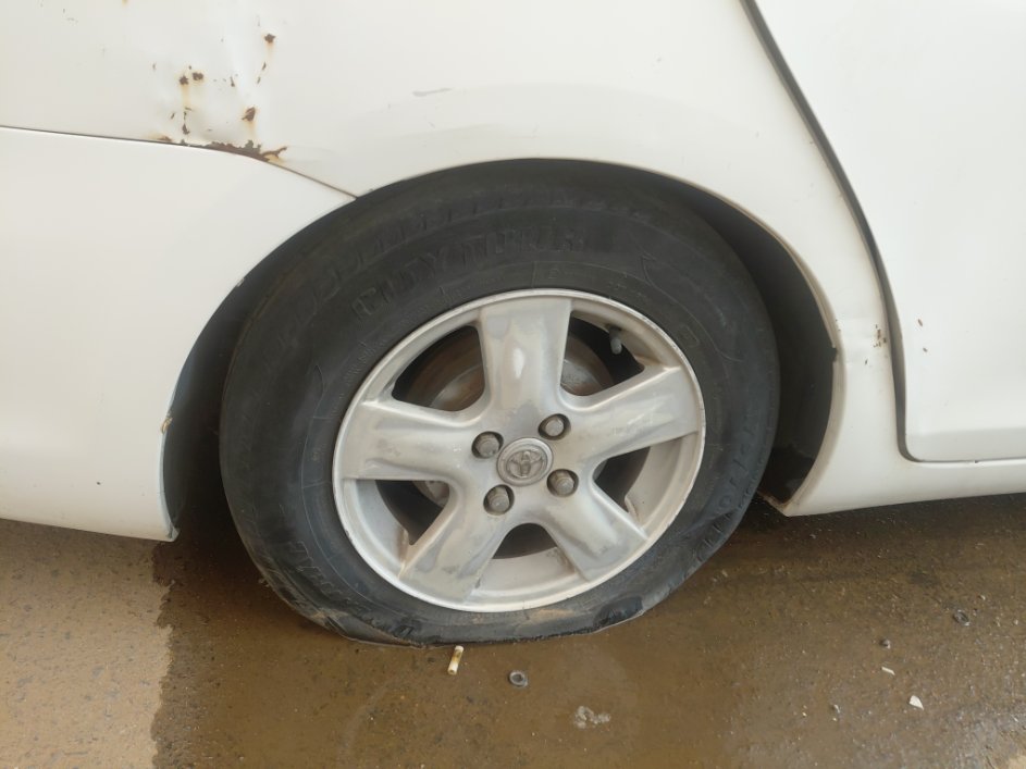 Toyota Yaris  2011 image