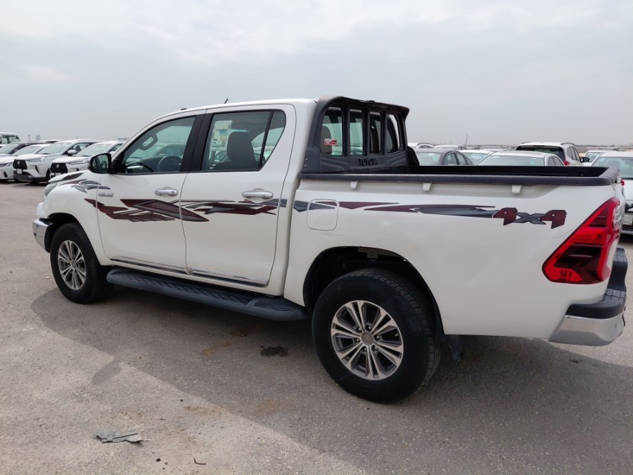 تويوتا هايلكس SGLX - 4X4 2021 image