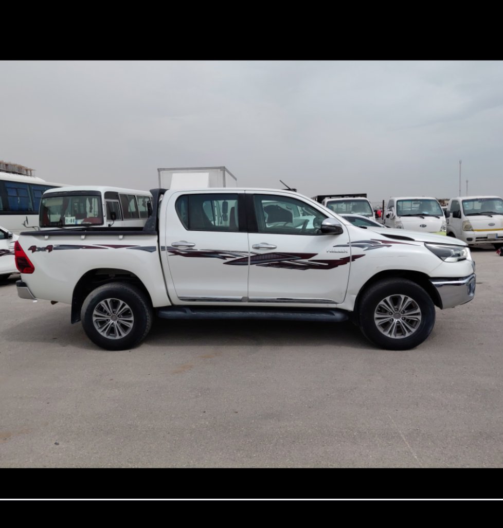 تويوتا هايلكس SGLX - 4X4 2021 image
