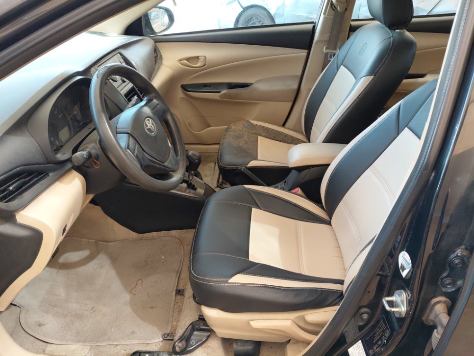 Toyota Yaris Y FLT 2021 image