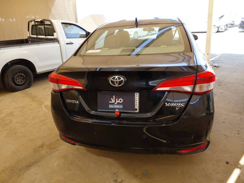 Toyota Yaris Y FLT 2021 image