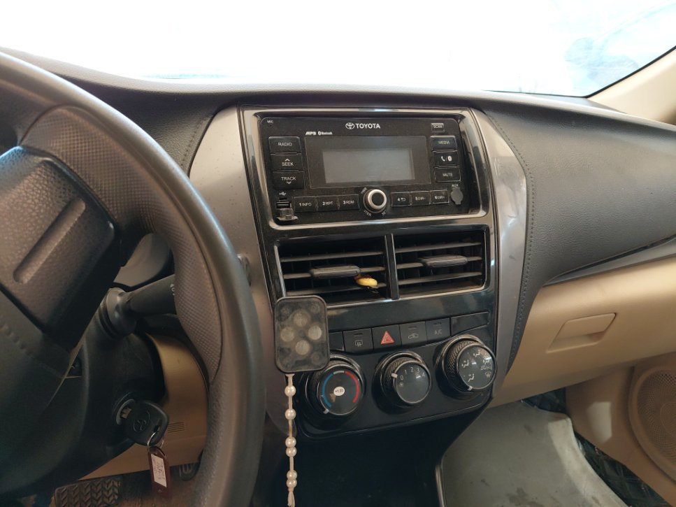 Toyota Yaris Y FLT 2022 image