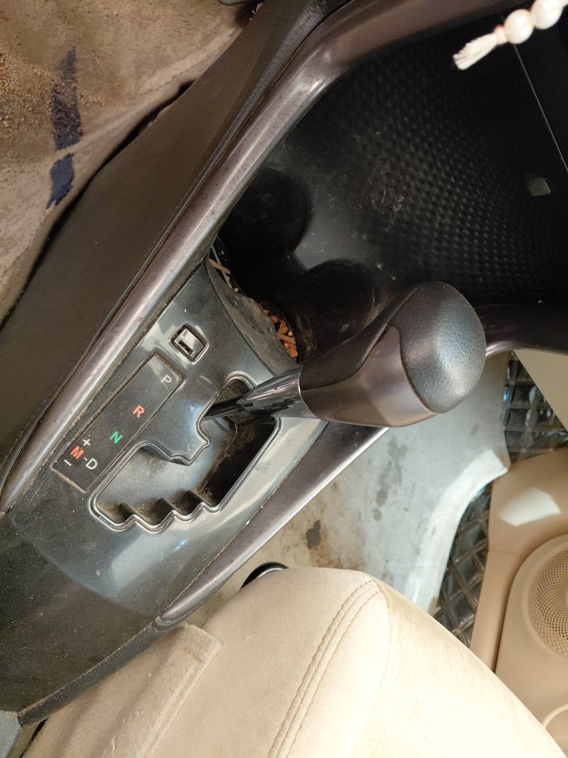 Toyota Yaris Y FLT 2022 image