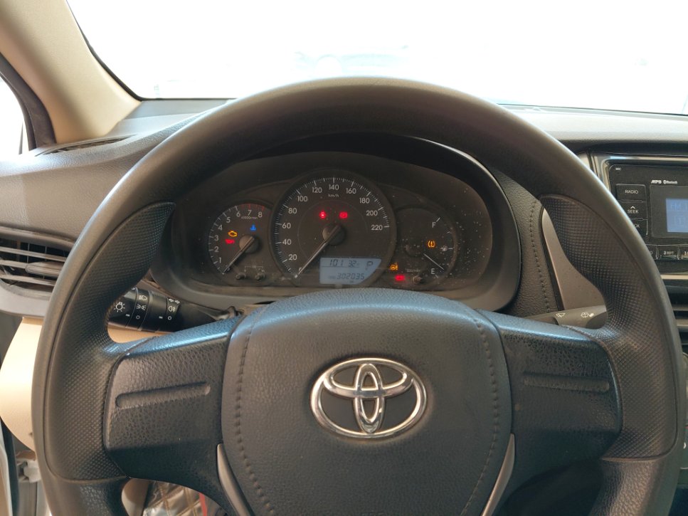 Toyota Yaris Y FLT 2022 image