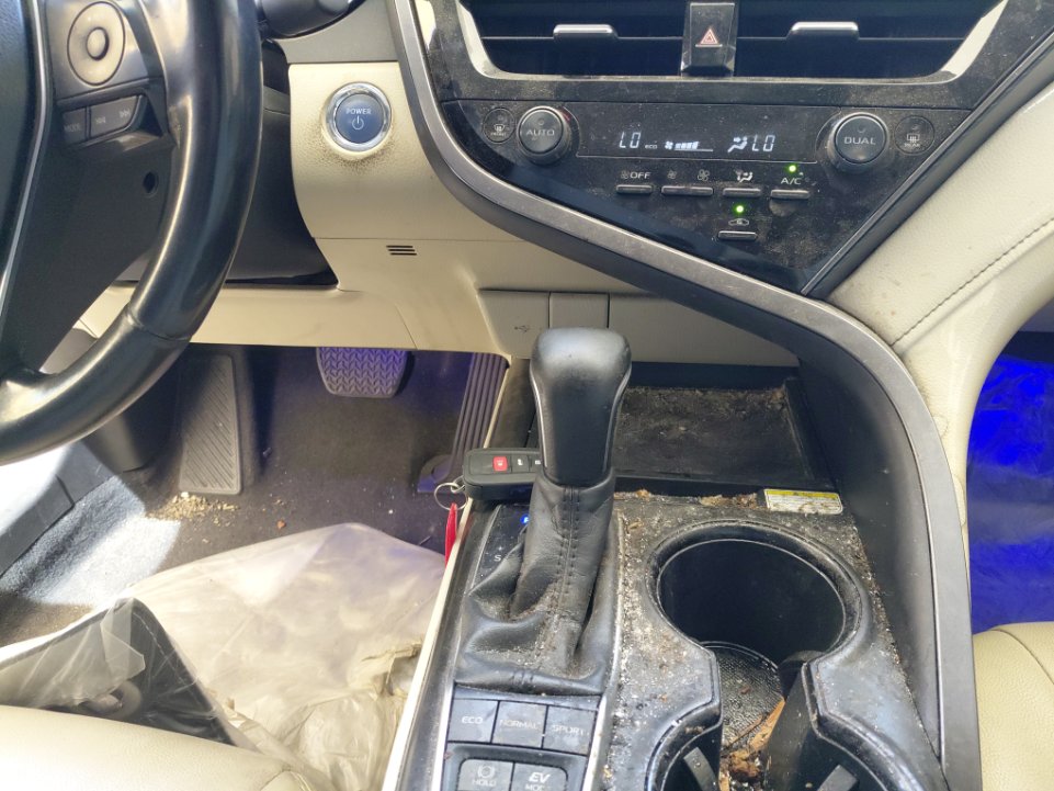 Toyota Camry GLE HEV  2024 image
