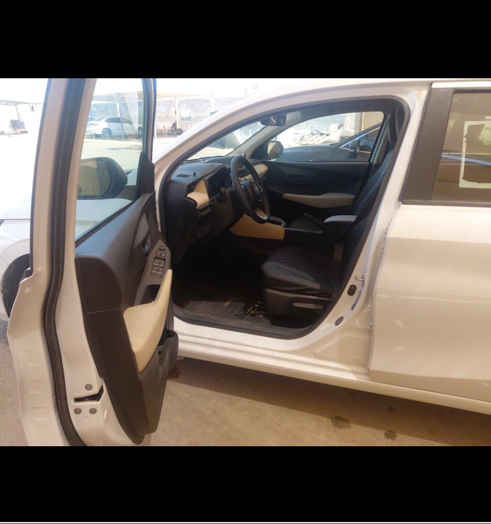 Toyota Yaris Y 2024 image
