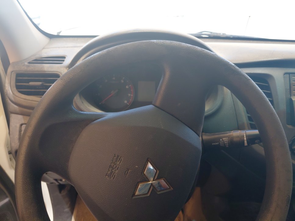 Mitsubishi L200  2020 image