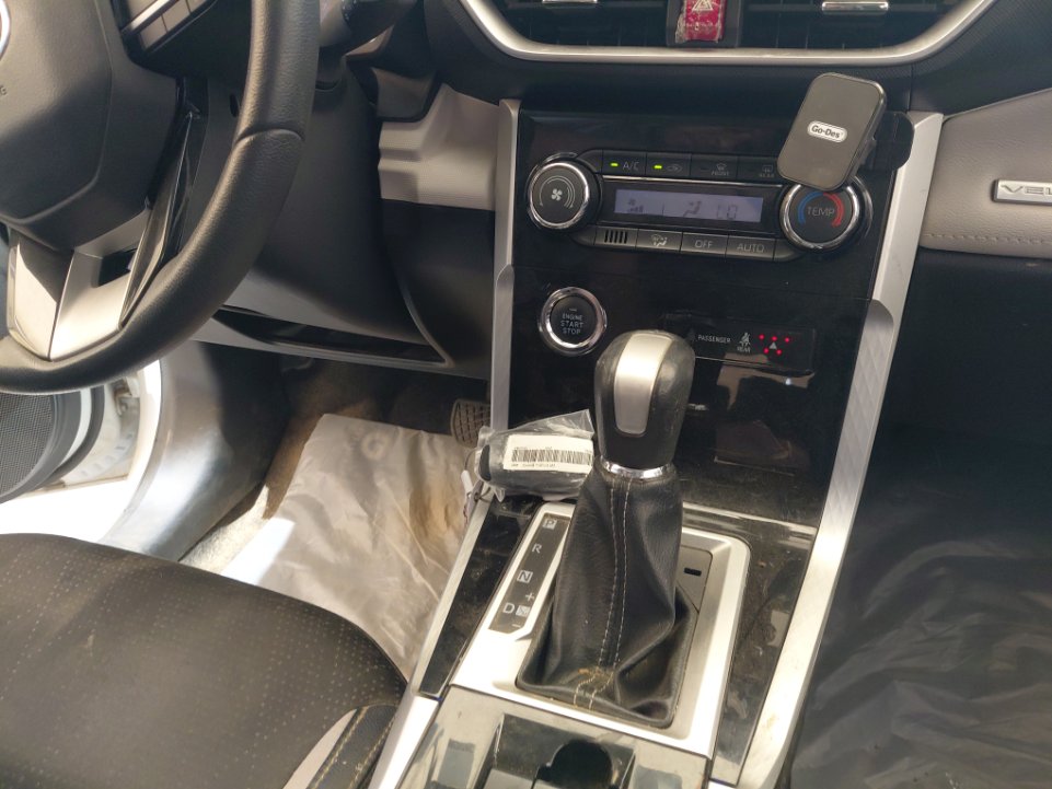 Toyota VELOZ GLX 2024 image