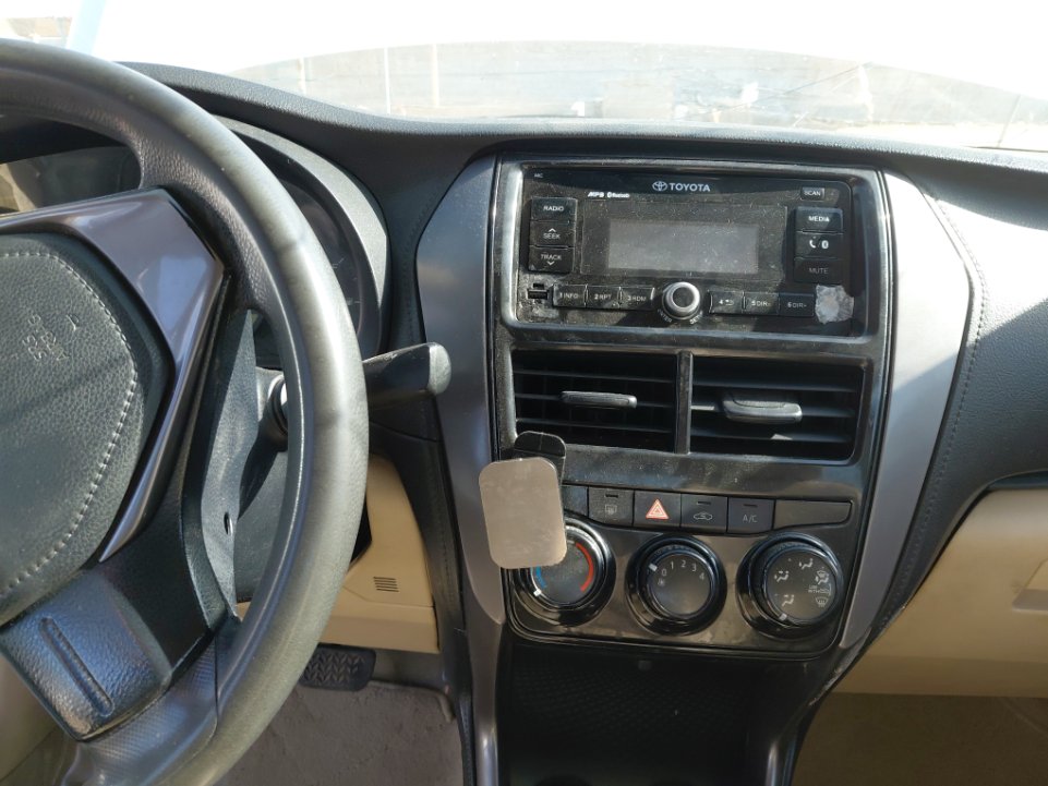 Toyota Yaris Y FLT  2021 image