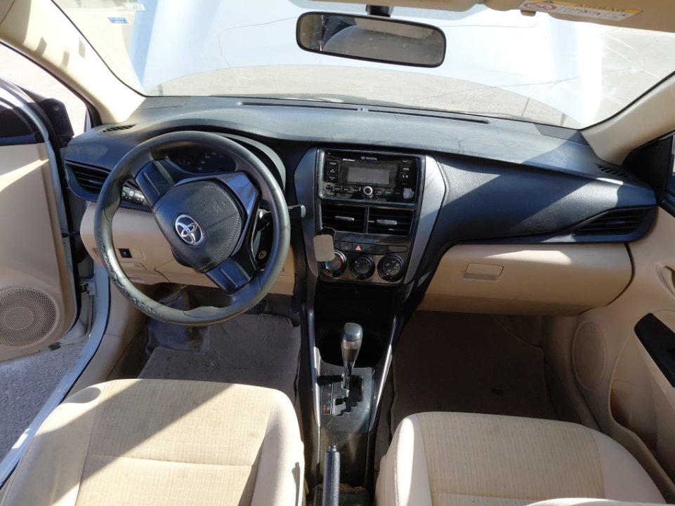 Toyota Yaris Y FLT  2021 image