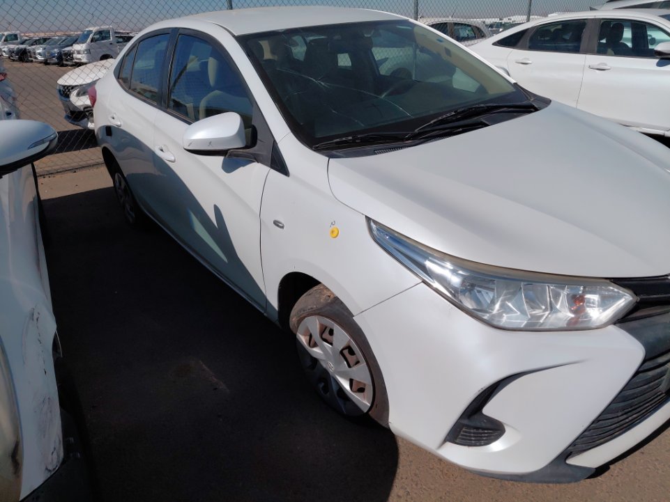Toyota Yaris Y FLT  2021 image