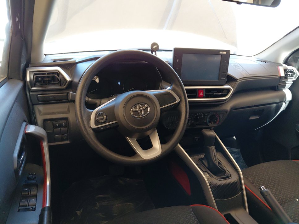 Toyota RAIZE XLE 2024 image