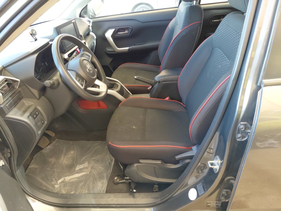 Toyota RAIZE XLE 2024 image