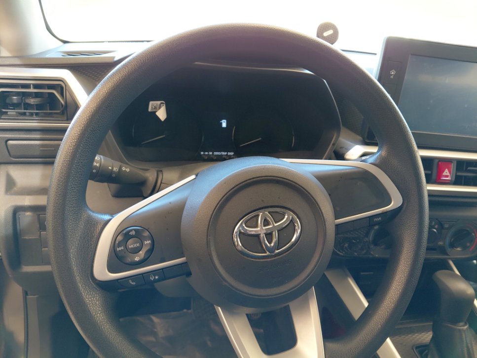 Toyota RAIZE XLE 2024 image