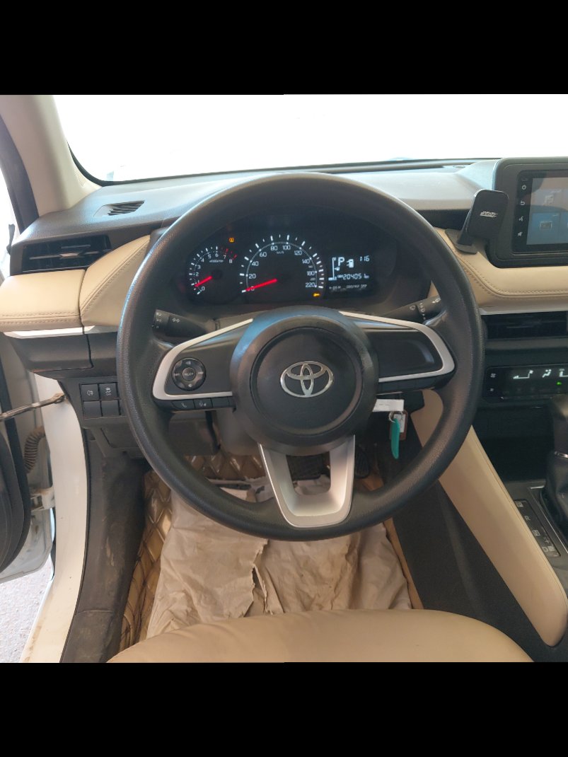 Toyota Yaris Y 2023 image
