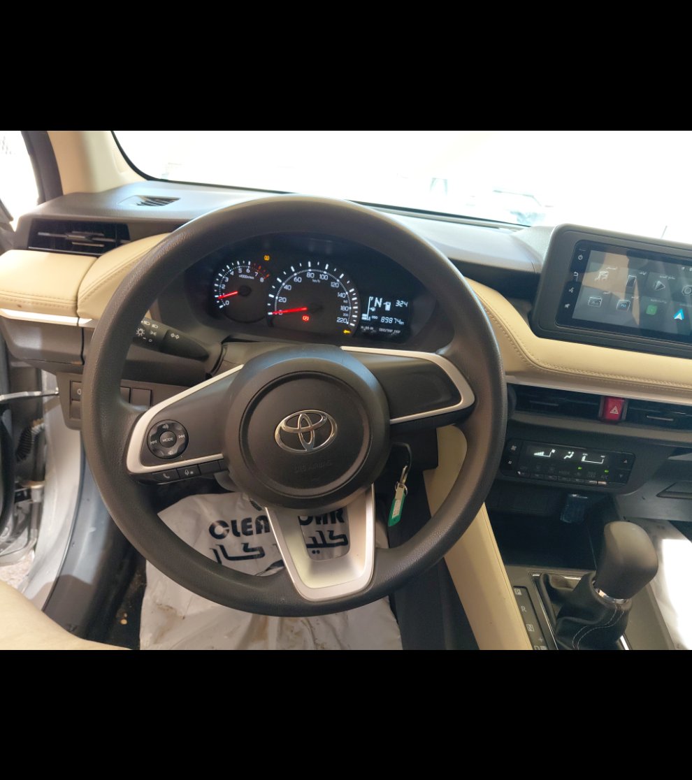 Toyota Yaris Y 2024 image