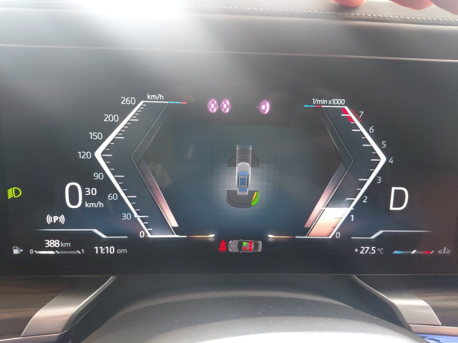 بي إم دبليو 740I  2024 image