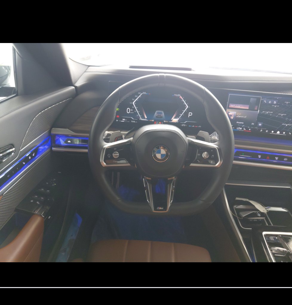 بي إم دبليو 740I  2024 image
