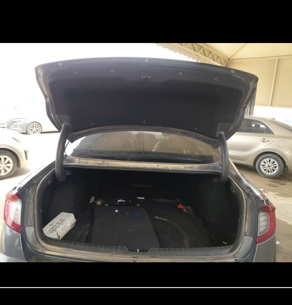 هيونداي سوناتا جي ال اس اساسي ليد 2020 image